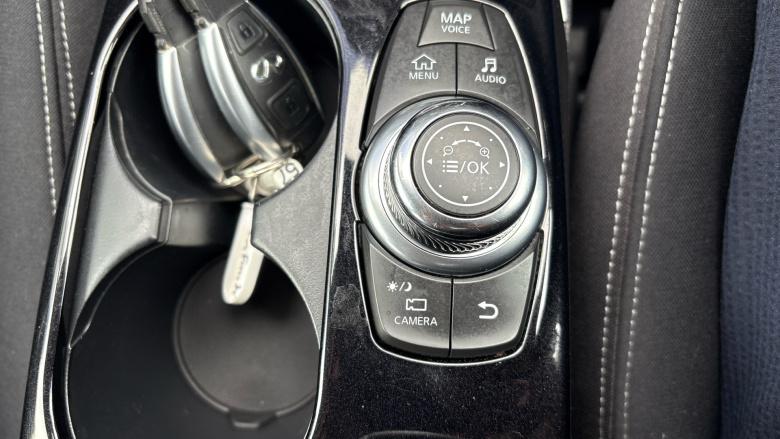 Infiniti Qx30 2.2d Premium 5dr DCT Diesel Estate